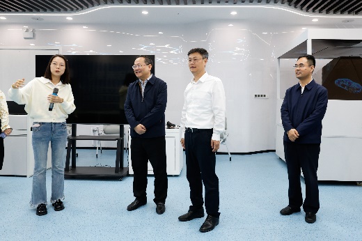 參觀武漢理工大學